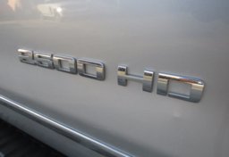 2016 Chevrolet Silverado 2500HD - Image 21