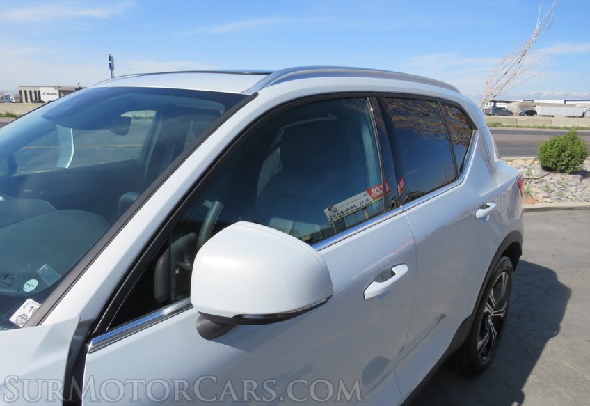 2020 Volvo XC40 - Image 14