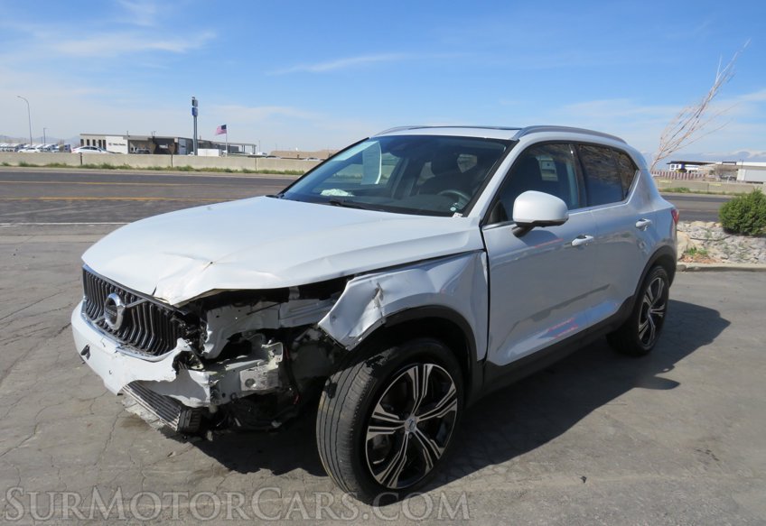2020 Volvo XC40 - Image 2