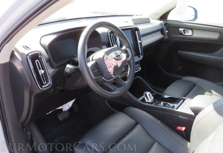 2020 Volvo XC40 - Image 22