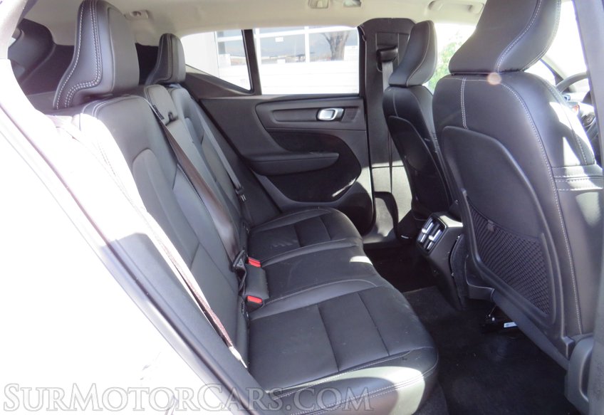 2020 Volvo XC40 - Image 27