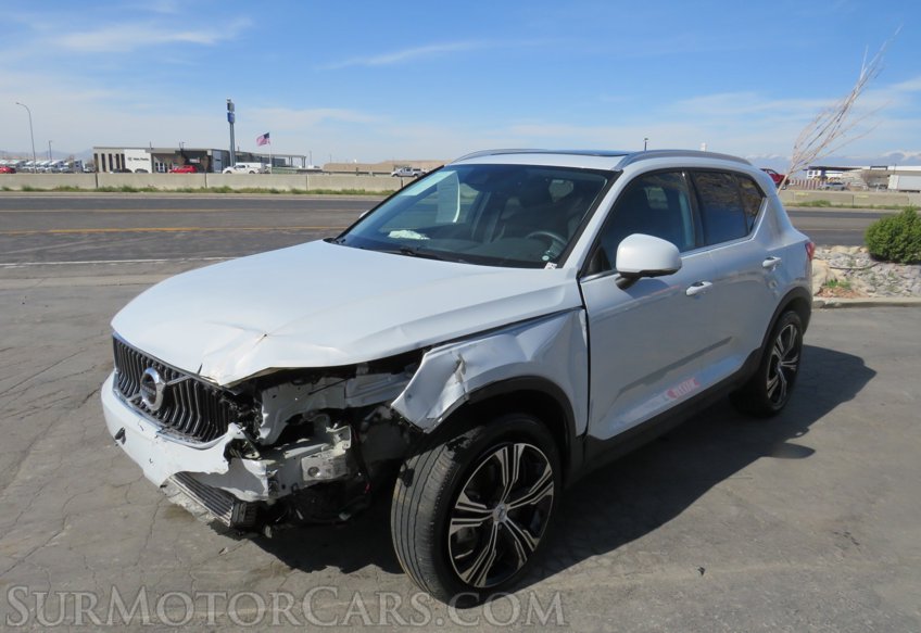 2020 Volvo XC40 - Image 4