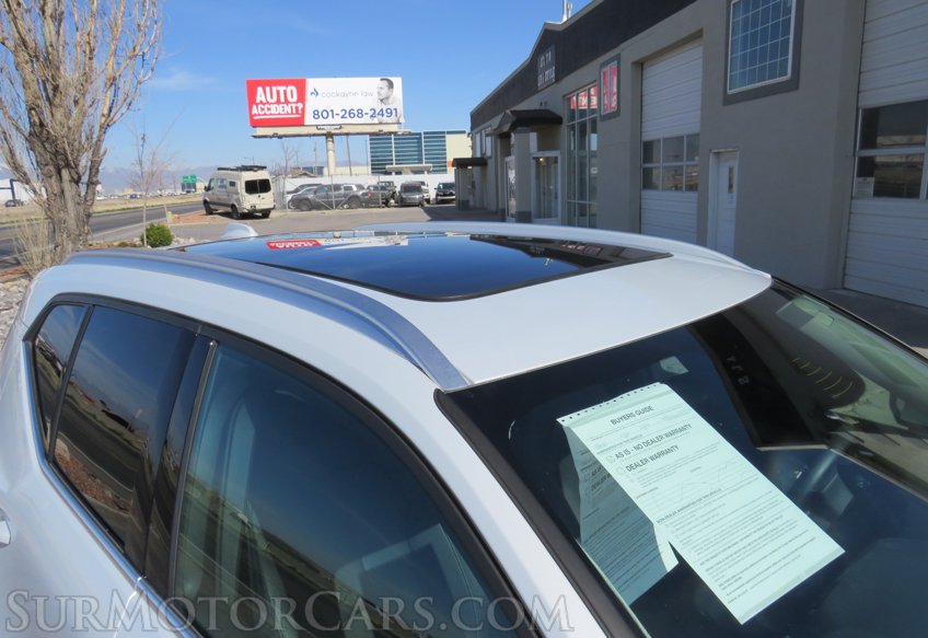 2020 Volvo XC40 - Image 18