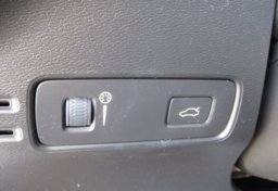 2020 Volvo XC40 - Image 41