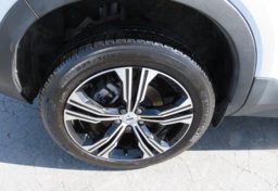 2020 Volvo XC40 - Image 48