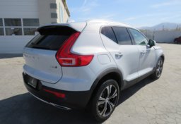2020 Volvo XC40 - Image 9