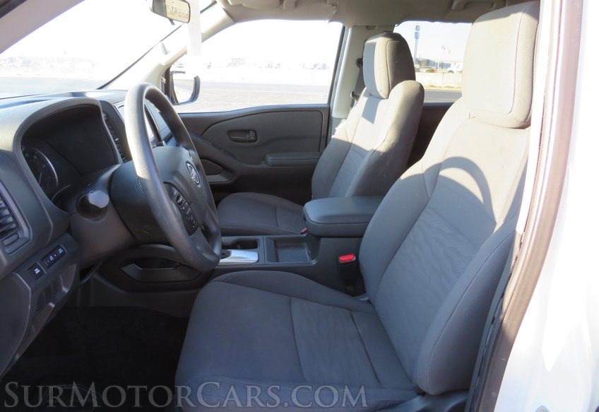 2022 Nissan Frontier - Image 28