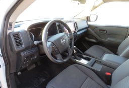 2022 Nissan Frontier - Image 27