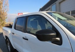 2022 Nissan Frontier - Image 15