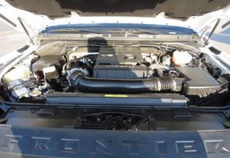 2022 Nissan Frontier - Image 62