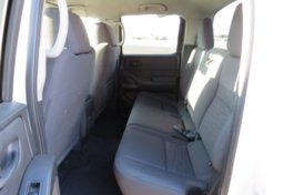 2022 Nissan Frontier - Image 34