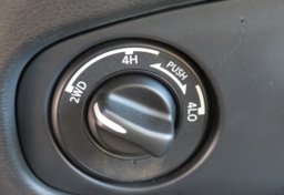 2022 Nissan Frontier - Image 48