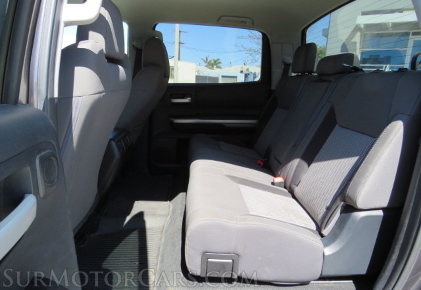 2015 Toyota Tundra 4WD Truck - Image 33