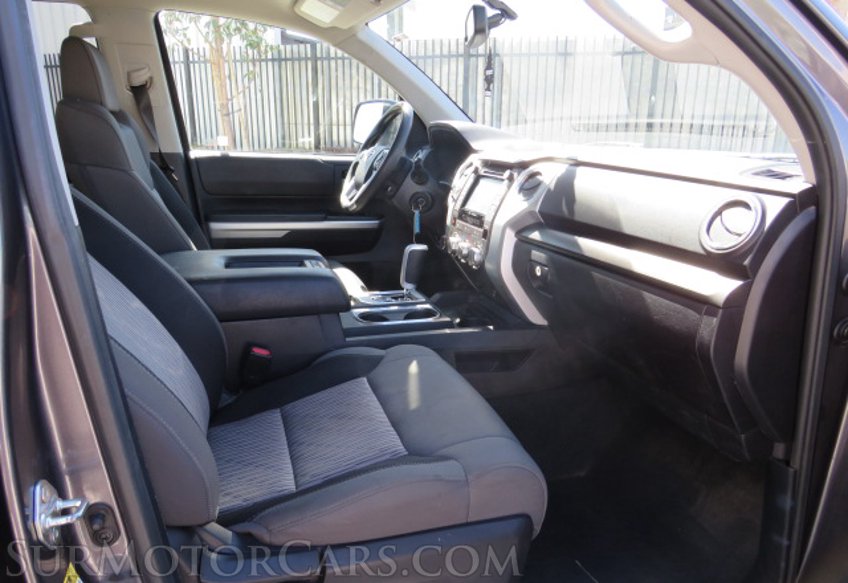 2015 Toyota Tundra 4WD Truck - Image 32