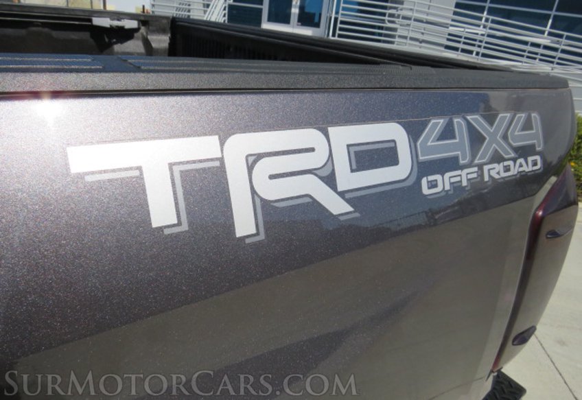 2015 Toyota Tundra 4WD Truck - Image 24