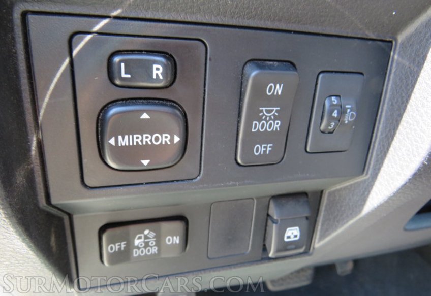 2015 Toyota Tundra 4WD Truck - Image 43