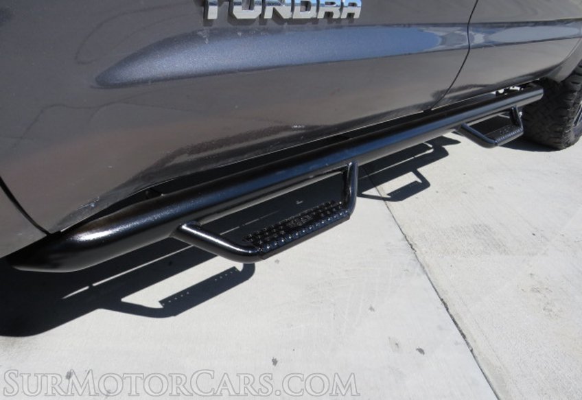 2015 Toyota Tundra 4WD Truck - Image 19