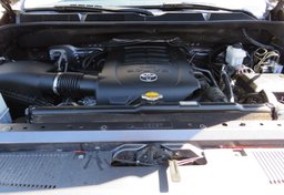 2015 Toyota Tundra 4WD Truck - Image 56