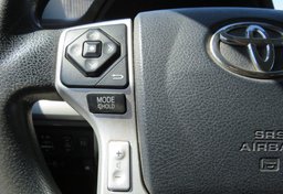 2015 Toyota Tundra 4WD Truck - Image 39