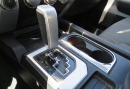 2015 Toyota Tundra 4WD Truck - Image 49