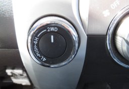 2015 Toyota Tundra 4WD Truck - Image 48
