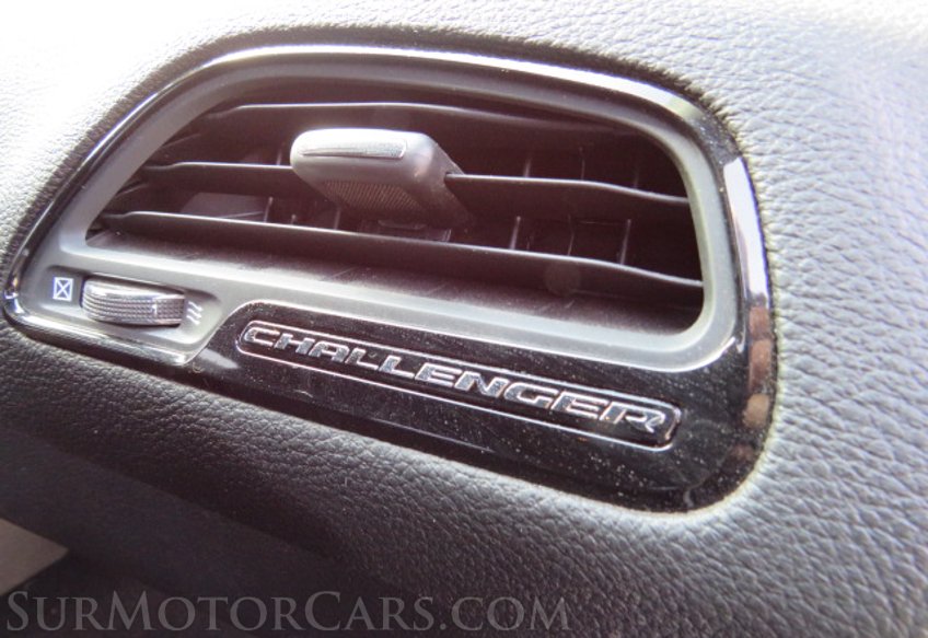 2019 Dodge Challenger - Image 33