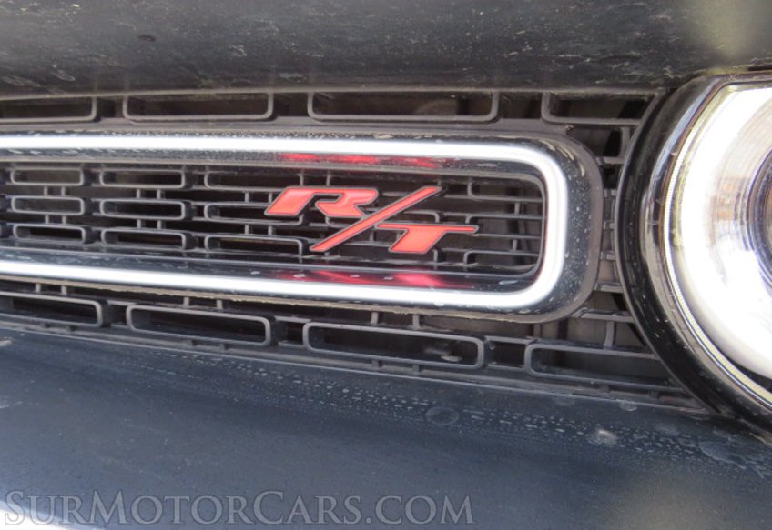 2019 Dodge Challenger - Image 16