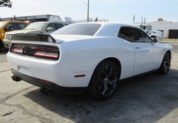 2019 Dodge Challenger - Image 5