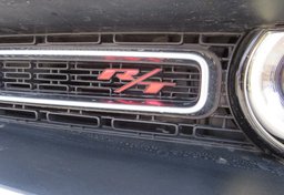 2019 Dodge Challenger - Image 16