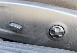 2019 Dodge Challenger - Image 25