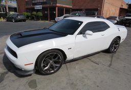 2019 Dodge Challenger - Image 3