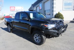 2019 Toyota Tacoma 4WD - Image 2