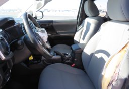 2019 Toyota Tacoma 4WD - Image 21