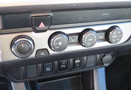 2019 Toyota Tacoma 4WD - Image 28