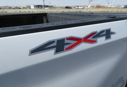 2019 Chevrolet Silverado 1500 - Image 17