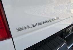 2019 Chevrolet Silverado 1500 - Image 18
