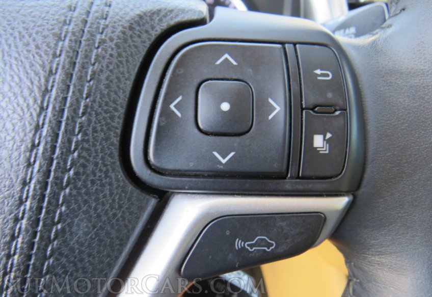 2015 Toyota Highlander - Image 38