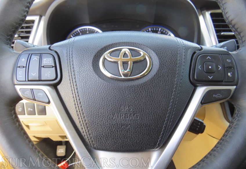 2015 Toyota Highlander - Image 36