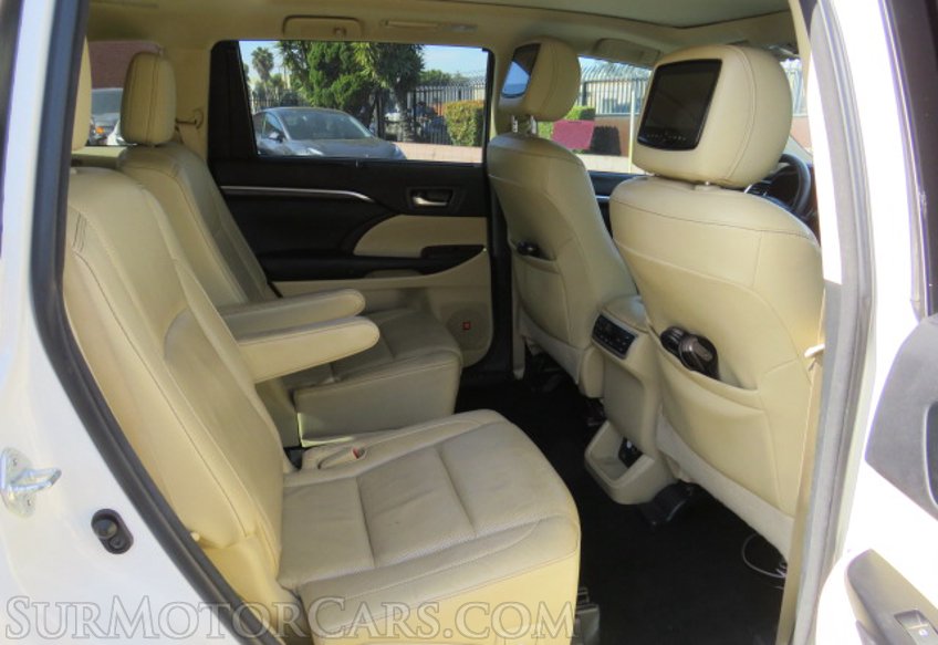 2015 Toyota Highlander - Image 32