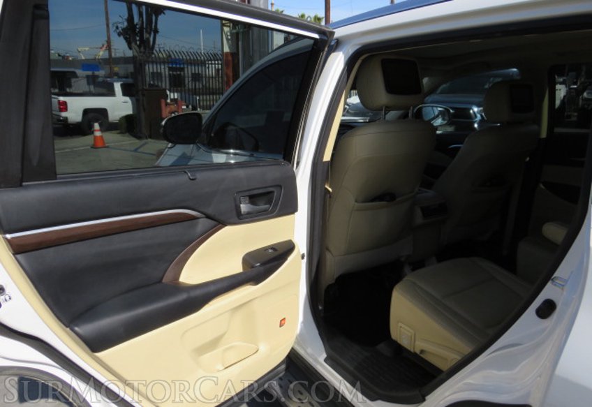 2015 Toyota Highlander - Image 23