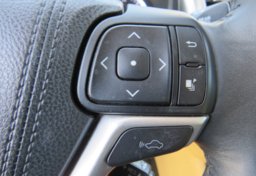 2015 Toyota Highlander - Image 38