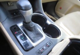 2015 Toyota Highlander - Image 50