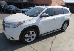 2015 Toyota Highlander - Image 1