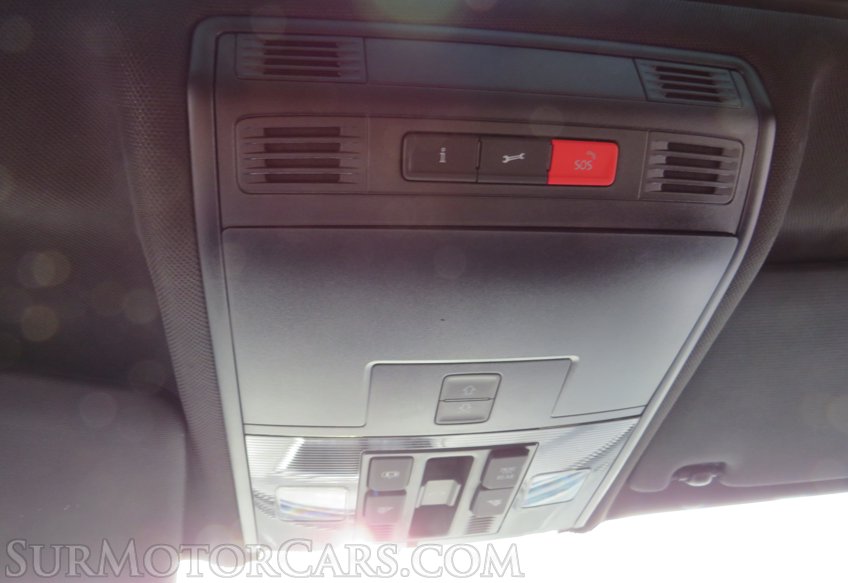 2021 Volkswagen Tiguan - Image 42