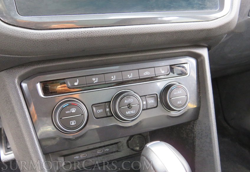 2021 Volkswagen Tiguan - Image 35