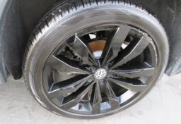 2021 Volkswagen Tiguan - Image 44