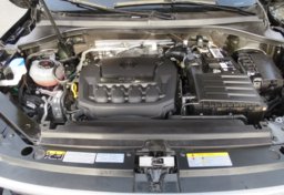 2021 Volkswagen Tiguan - Image 47