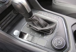 2021 Volkswagen Tiguan - Image 37