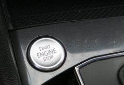 2021 Volkswagen Tiguan - Image 36