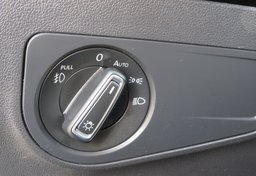 2021 Volkswagen Tiguan - Image 39